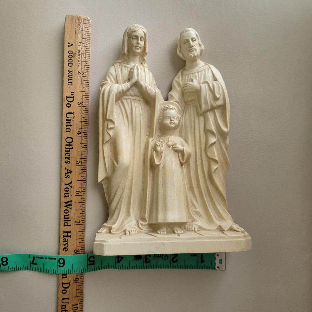 Holy Family Religious Figurine ~ Vintage ~ Jesus Mary Joseph ~ Christmas ~ Resin - Picture 10 of 16